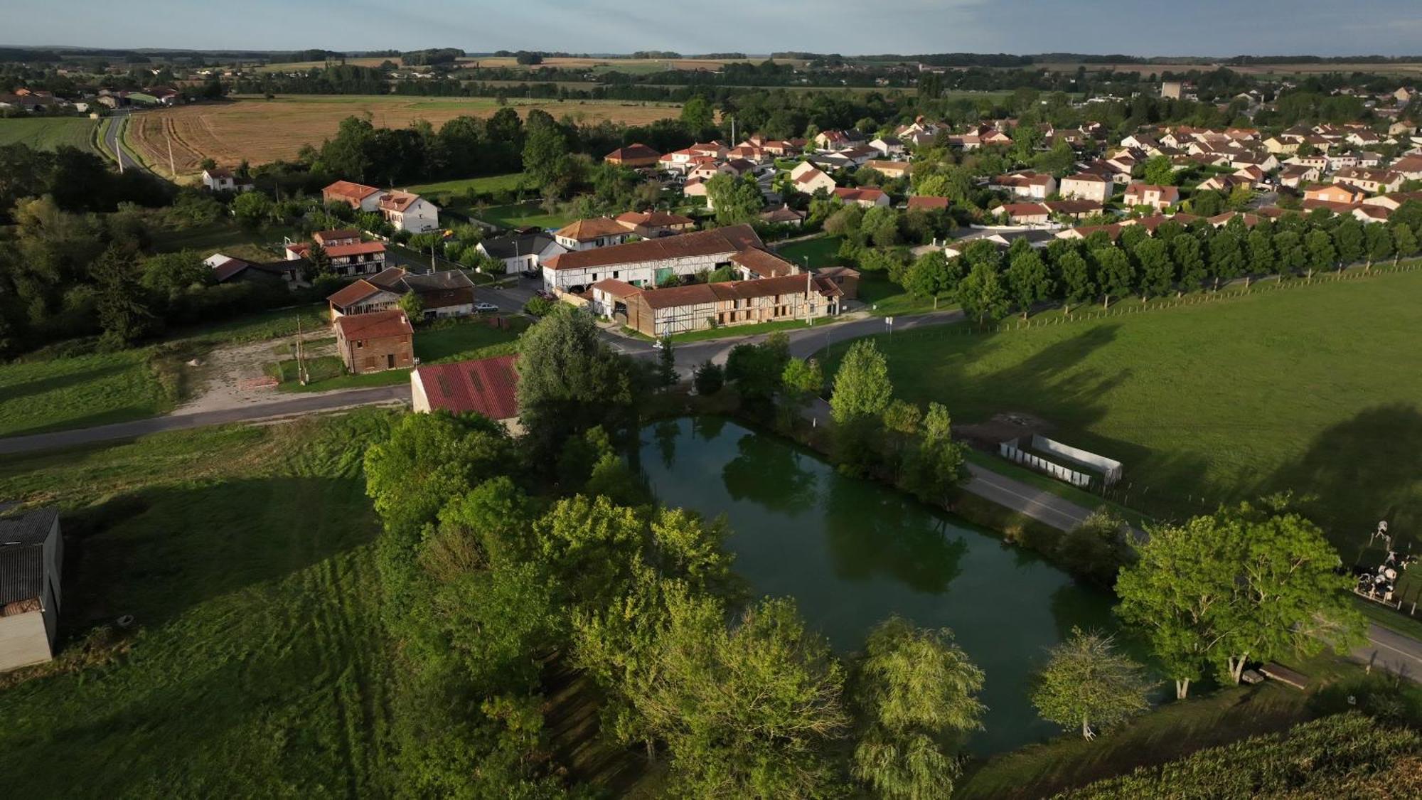 La Varniere Montier-en-Der Exterior foto